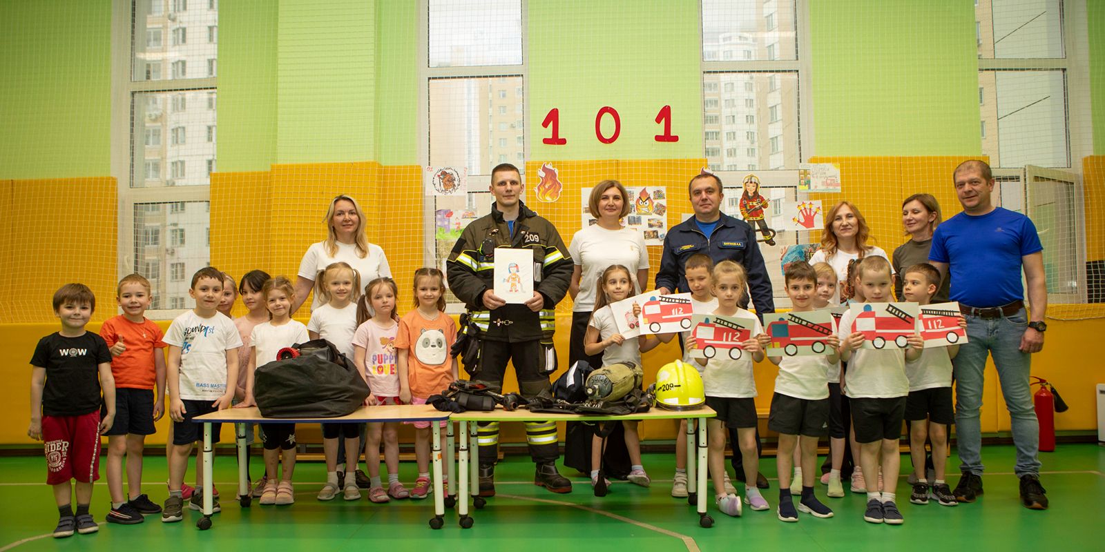 У времени есть своя память – история: работники Пожарно-спасательного центра Москвы провели уроки мужества