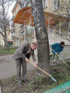 Сотрудники Департамента ГОЧСиПБ провели субботник под музыку