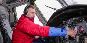 «Профессия для души»: командир самого большого вертолета в мире рассказал о небе, ответственности и жизненных принципах