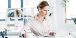 Возвращение в офис: как адаптироваться к рабочему режиму после длинных каникул